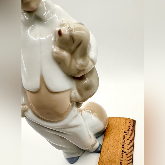 RARE Adorable Vintage Nao Lladro Young Girl in Pj's with Puppy Dog, High Gloss - Picture 8 of 8